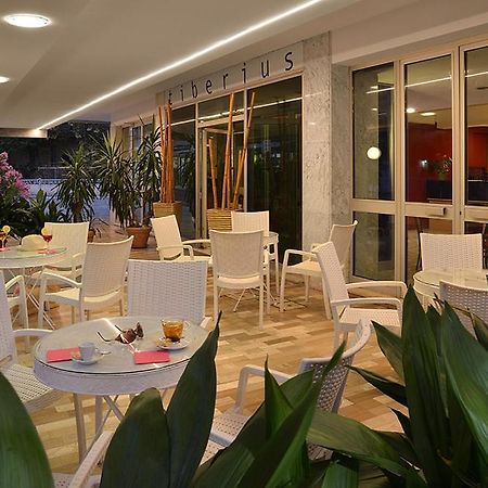 Hotel Tiberius Rimini Esterno foto
