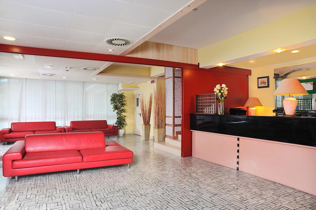 Hotel Tiberius Rimini Esterno foto
