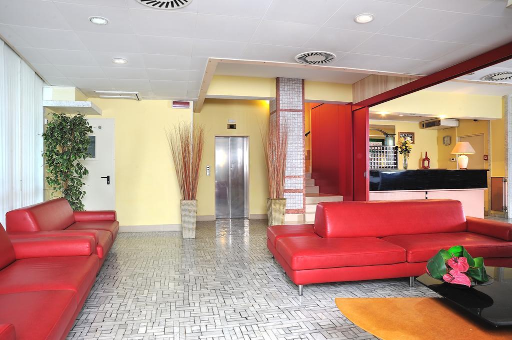 Hotel Tiberius Rimini Esterno foto