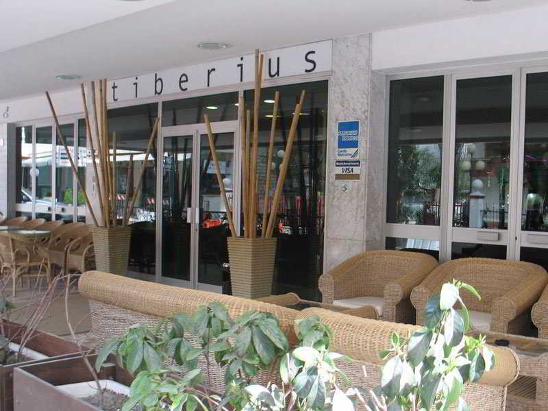 Hotel Tiberius Rimini Esterno foto