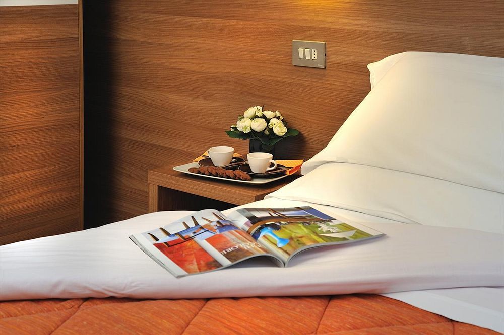 Hotel Tiberius Rimini Esterno foto